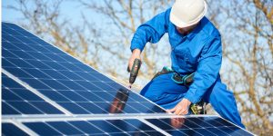 Installation Maintenance Panneaux Solaires Photovoltaïques à Beillé